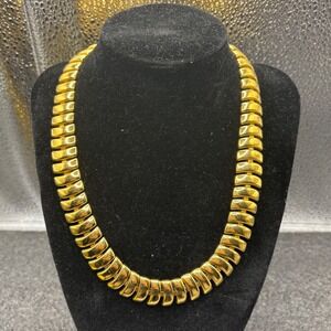 VTG Napier Gold Tone Panel Panther Link Runway Necklace Signed Chunky Heavy 18.5